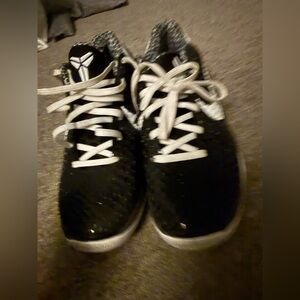 Nike Kobe Mambacita size 8.5